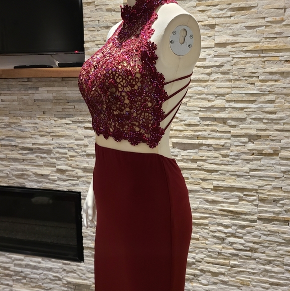 Alyce Paris Prom Wine Dress. - Picture 15 of 16